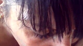 Girl's Sloppy Blowjob: As Bisexual Experienc