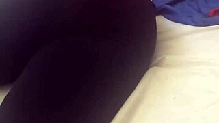 Pawg Jiggles Seductively In Tight Leggings