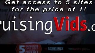 Эй, хочешь видеть поклонение ногам этого гей-накачалки?