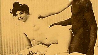 už ste sa niekedy zamýšľali ako čierne vtáky vzrušujú biele vintage dámy?