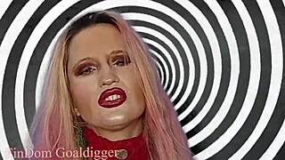 金发女神大奶子教你打飞机