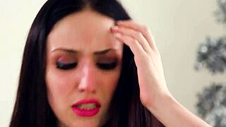 Ej, glej to lezbijko ki se drsa s svojo hetero bff