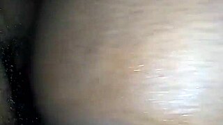 i'm cumming on my booty right now