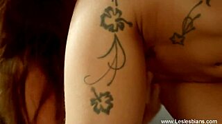 deep licking session with experienced mature milf, let’s feel it together 😍