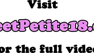 Kleine Teen-Amateurin lutscht Schwanz vor wildem Sex, wow!