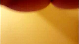 Amateur Woman Requests Internal Climax