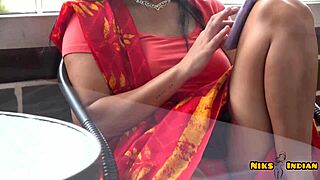 מילף עם ציצים גדולים בסקס אנאלי קשוח וגמירה על הפנים