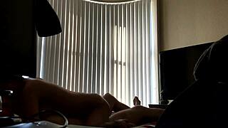 Малка корейка с големи цици смуче и се ебе за сутрешен кремпай