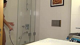 Spinner Escort Πιάστηκε σε κρυφή κάμερα στο ξενοδοχείο