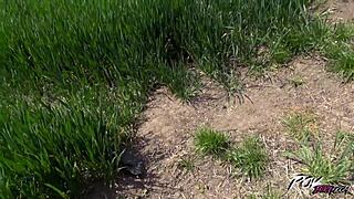 نيك عام لمراهقة ساخنة 18+ طيزها الكبيرة مع لبن على الوجه