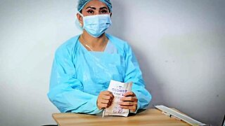 אני מכור לפטיש כפפות רפואיות ASMR של דומינהפייר בבית חולים... כל כך אינטנסיבי!