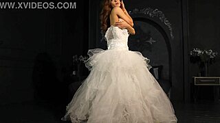 Redhead bride stuns at Russian wedding reality event