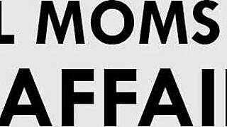 טיז שעיר וחמוד עם וייב ביישני. מה הסוד הבוגר שלה?