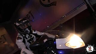 Follada con público inglés sexparty blows my mind!