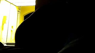 amateur couple chelo and leo hide their intimate moments