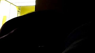 amateur couple chelo and leo hide their intimate moments