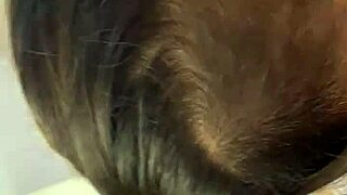 Roxi Reynolds gives blowjob to big cock