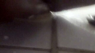 pajeandome con mi consolador en la ducha con anal gay vibes