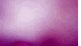 La gordita se pone en cuatro 😏