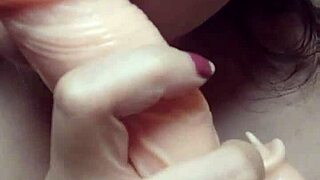 i'm inserting a 20cm dildo into my tight pussy