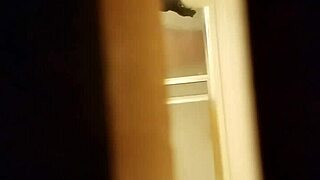 Spying on Shaved Pussy