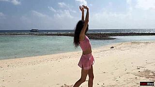 Beauty pees on Maldives beach getting golden shower over her glasses