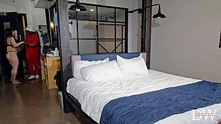 Melody Mynx Fucks Bbc Creampie