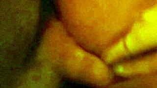 自制业余夫妻享受激烈会话，大阴蒂