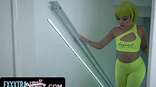 tiny babe martina smeraldi from future needs to suck cock to survive