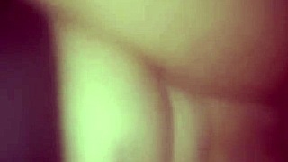 ¡Córrete en mi polla gorda dura! ¡Siente la verga monstruo palpitando por ti!