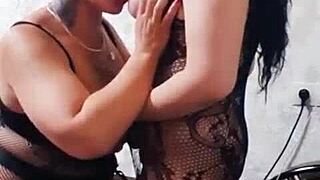 Stepmom with big ass calls stepdaughter to join for pussy play! 😍