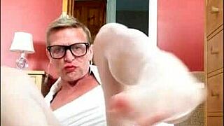 Bold shemale in stockings