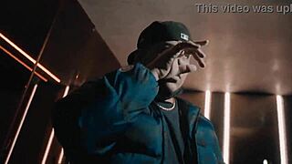 Um mano da gang é fodido pelo seu melhor amigo