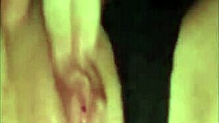 Damn! Lucky stranger scores nudes from amateur model Joyliii, add her now