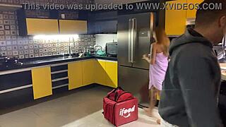 i fuckd the delivery guy after gettin my order in just panties completo xvideos red