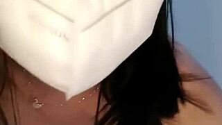 Yo, Cilla so horny, wanna get in?