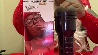 Spreading my pussy wide in 2025 😏