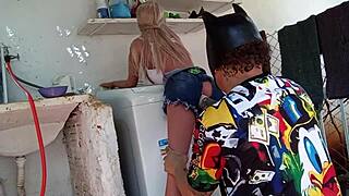 Esposa Gostosa Cheats with Sex Toy in Public Outdoor Fun