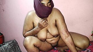 Bhabhi struggles sucking, shaves clean for easier action