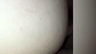 Sakra, Gretalu ničí obrovský čurák, ale chce víc bouchání do píči!