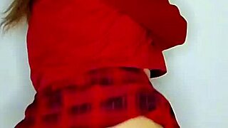 omg, check mc akira dancing and teasing with ripped clothes! 🔥