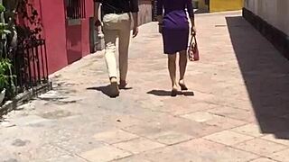 Nalgas cougar riquisima caught on cam today.