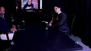 Клянусь, начиналось с массажистки Pri Melancia, а теперь она скачет или сосёт на хуе