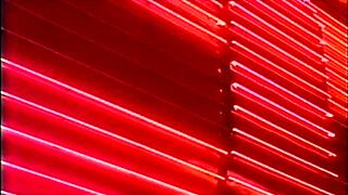 Lesbian Pussy Licking Show At Club!