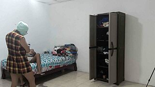 Housewives CRAVE SEX in Wild Therapy Sessions