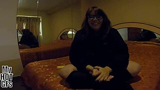 美人ぽっちゃりミミが巨大天然巨乳でガンガンセックス😍