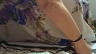 Horny Fat Mature Milf Masturbates Big Pussy