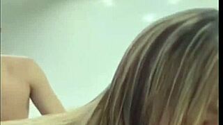 Big dick guy gets awesome BJ