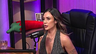 Milf rossa domina come regina BDSM al casting