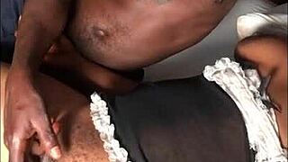 fucking this beauty's pussy on the bed and i'm so delighted 😍